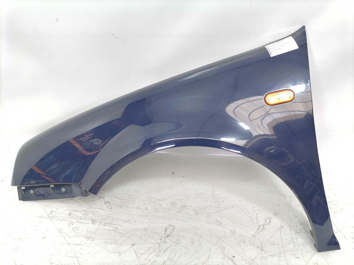 VW Golf 4 Kotflügel vorn links LA5G Perlblau Bj.1998